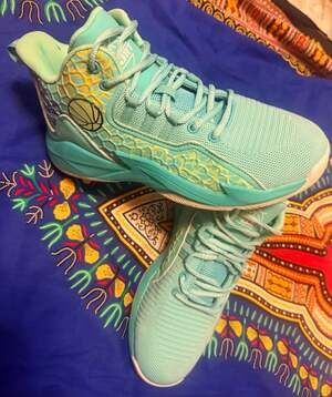 SPORT High-Top Basketball Shoes Mint Green
